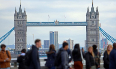 Vue sur Tower Bridge dans le quartier financier de la City de Londres