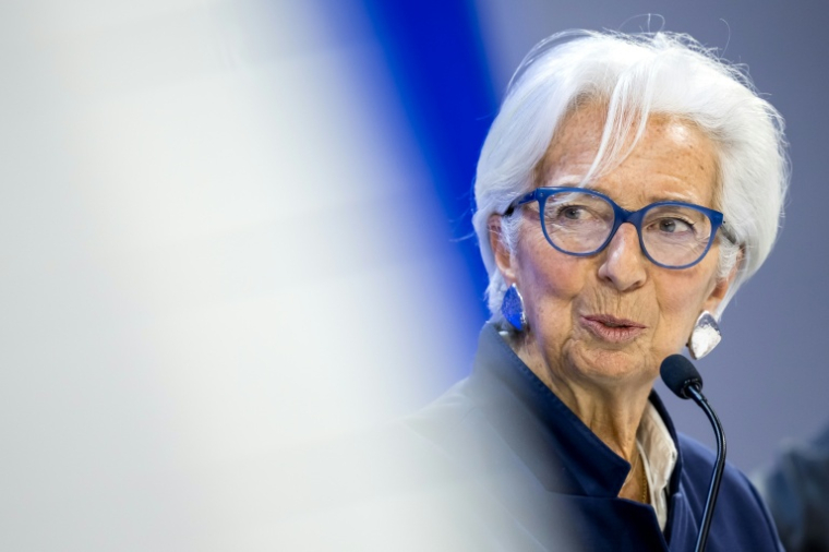 La présidente de la Banque centrale européenne, Christine Lagarde, parle lors du forum économique mondial de Davos, en Suisse, le 23 janvier 2026 ( AFP / Fabrice COFFRINI )