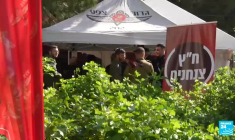 En Israël, des juifs ultra-orthodoxes souhaitent rejoindre les rangs de l'armée