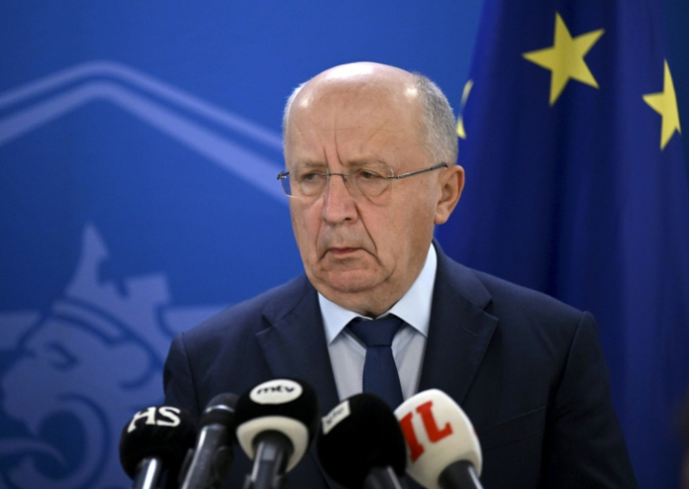 Le commissaire européen à la Défense, Andrius Kubilius, lors d'une conférence de presse à Helsinki sur un mur anti-drone, le 26 septembre 2025 en Finlande ( Lehtikuva / Markku Ulander )