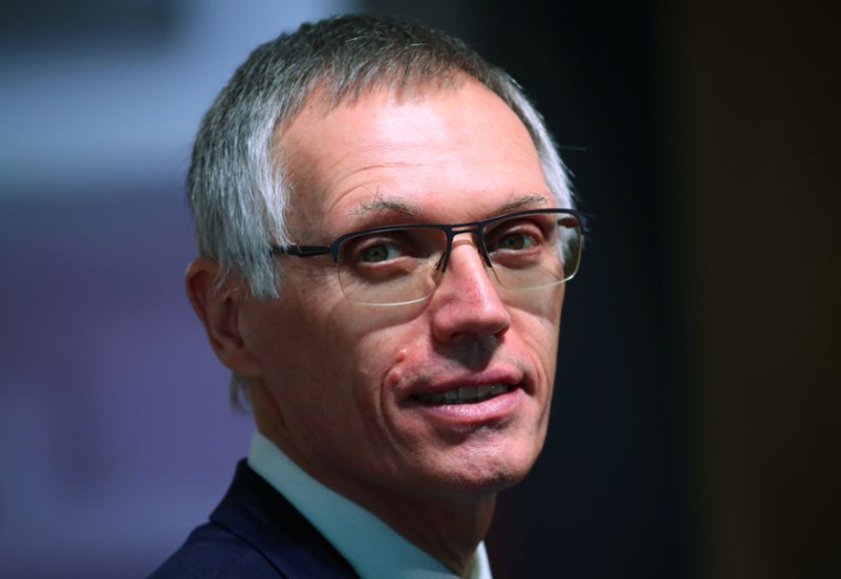 LE COÛT DE L'ÉLECTRIFICATION POUR LA FILIÈRE AUTO "DÉPASSE LES LIMITES", DIT TAVARES