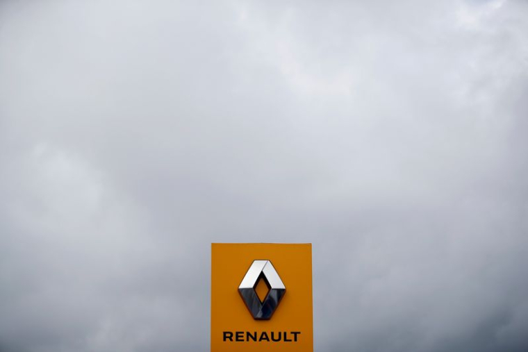 RENAULT AGRANDIT SA GAMME ÉLECTRIQUE AVEC UNE VOITURE MI-BERLINE, MI-SUV