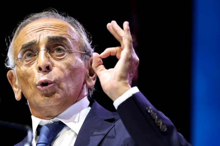 Le président du parti Reconquête, Eric Zemmour, le 13 septembre 2026 à Port-Marly, au nord-ouest de Paris ( AFP / SIMON WOHLFAHRT )