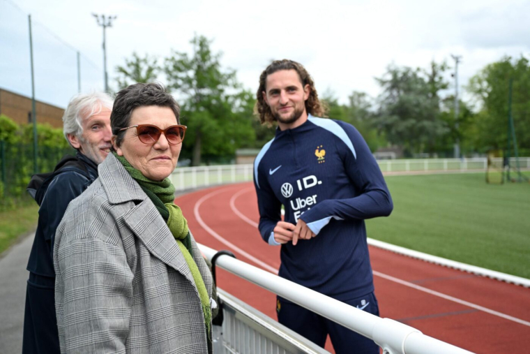 Le domicile de la mère d’Adrien Rabiot a été cambriolé