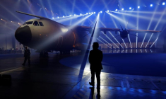 AIRBUS DEMANDE UNE REUNION EUROPEENNE SUR L'A400M