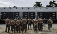 Des militaires français à Paris, le 5 juillet 2024. ( AFP / STEPHANE DE SAKUTIN )