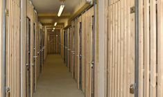 Le marché florissant des caves de stockage dans les grandes villes françaises. (© Adobestock)