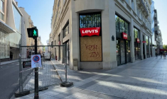 14-Juillet et PSG: les Champs-Elysées se préparent, aucun rassemblement "toléré"