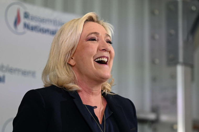 Marine Le Pen lors de son discours à l'issue des résultats des élections législatives, dimanche 19 juin 2022. ( AFP / Denis Charlet )