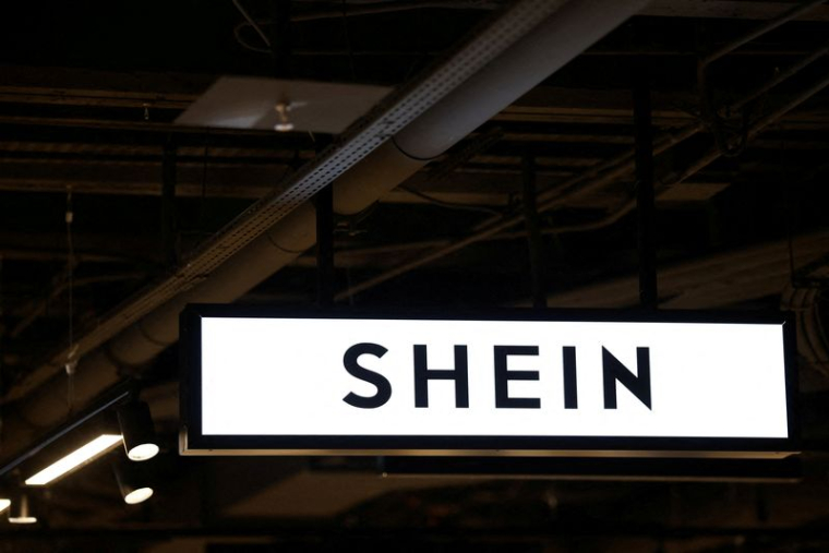Le géant chinois de la vente en ligne Shein ouvre sa première boutique permanente dans un grand magasin parisien