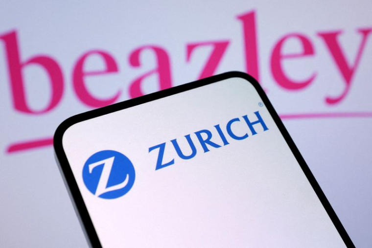 Les logos de Zurich Insurance et de Beazley