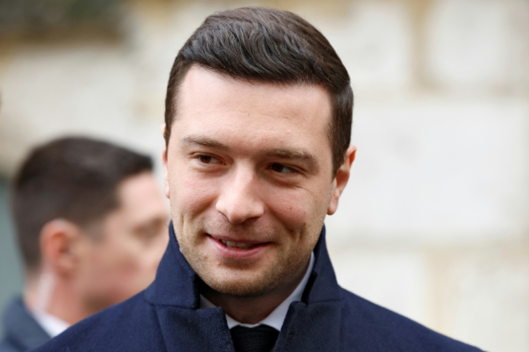 Le président du Rassemblement national Jordan Bardella lors d'un déplacement à Provins, en Seine-et-Marne, le 21 février 2026  ( AFP / Charlotte SIEMON )