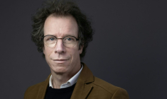 Le mathématicien Stéphane Mallat, professeur au Collège de France, le 6 février 2025 à Paris ( AFP / JOEL SAGET )