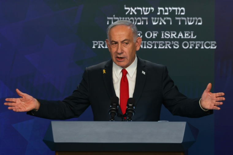 Le Premier ministre israélien Benjamin Netanyahu s'exprime lors d'une conférence de presse à Jérusalem le 21 mai 2025. ( POOL / Ronen Zvulun )