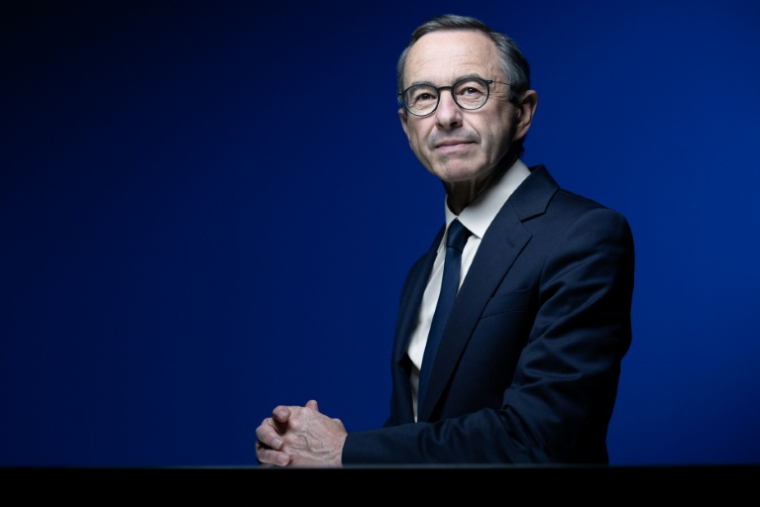 Bruno Retailleau, président du parti de droite Les Républicains (LR) et candidat à l'élection présidentielle française de 2027, pose lors d'une séance photo à Paris, le 29 avril 2026 ( AFP / Joel Saget )