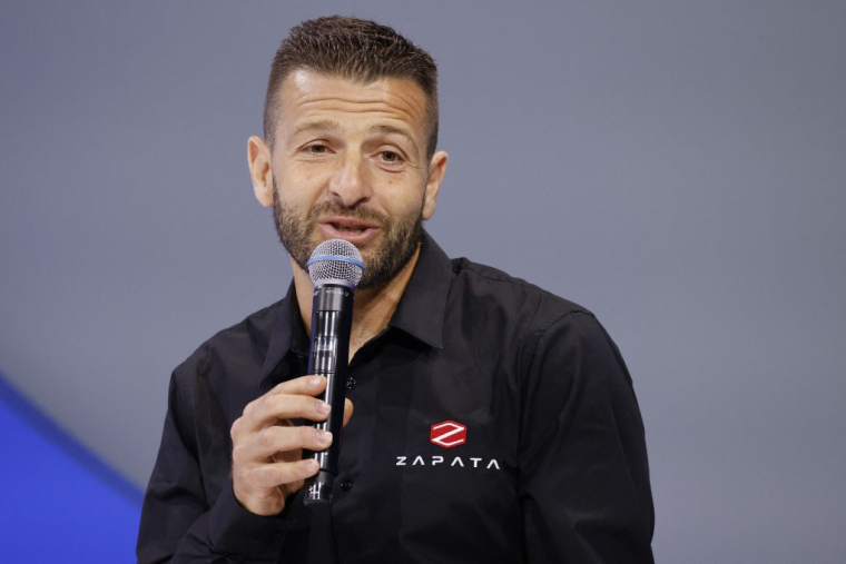 Franky Zapata à Paris le 14 juin 2023. ( AFP / LUDOVIC MARIN )