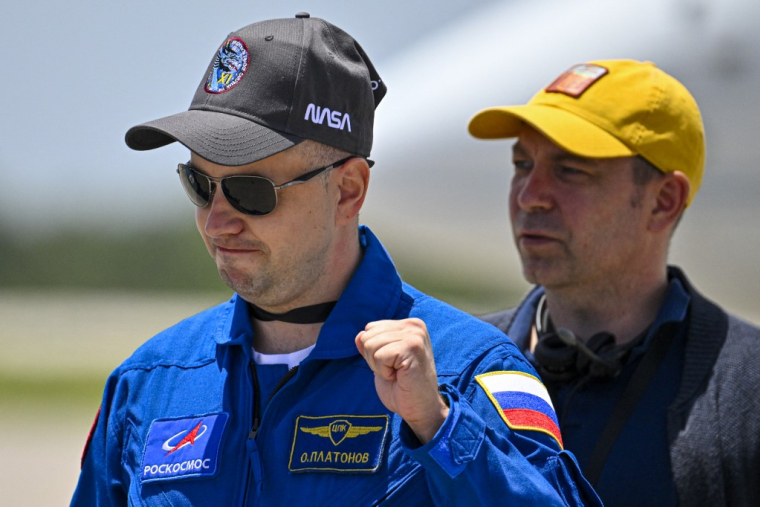 Le cosmonaute russe Oleg Platonov, à Cap Canaveral (Floride), le 26 juillet 2025 ( AFP / MIGUEL J. RODRIGUEZ CARRILLO )