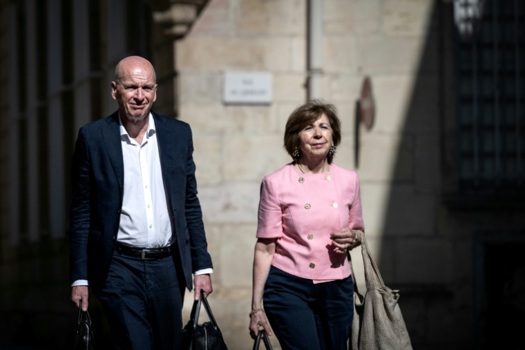 Les avocats des parents de Grégory Villemin, François Saint-Pierre et Marie-Christine Chastant Morand à Dijon le 27 mai 2027 ( AFP / ARNAUD FINISTRE )