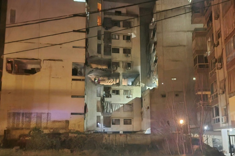 Un appartement du centre de Beyrouth ciblé par une frappe israélienne, le 18 mars 2026 ( AFP / Fadel ITANI )