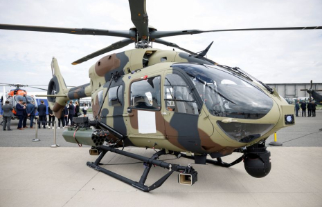 PHOTO DE FICHIER : Un hélicoptère H145M d'Airbus Helicopter au Salon international de l'aéronautique et de l'espace