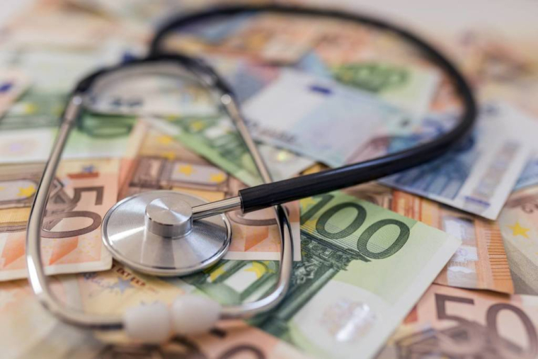 Maladie : qu'est-ce que la garantie maintien de salaire ? / iStock.com - ljubaphoto