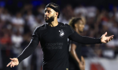 Memphis Depay improvise un concert à l’anniversaire de son coéquipier