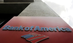 Un panneau de Bank of America est visible sur le côté d'un immeuble à New York