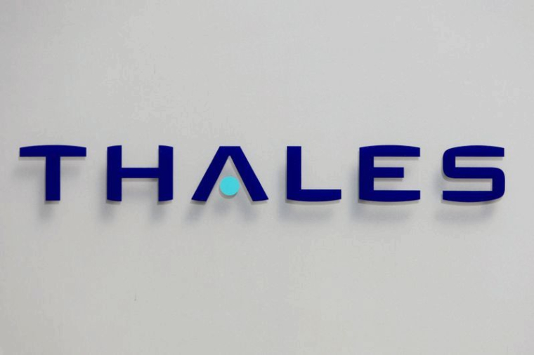 THALES SUPPRIME LE SOLDE DE SON DIVIDENDE, RETIRE SES OBJECTIFS