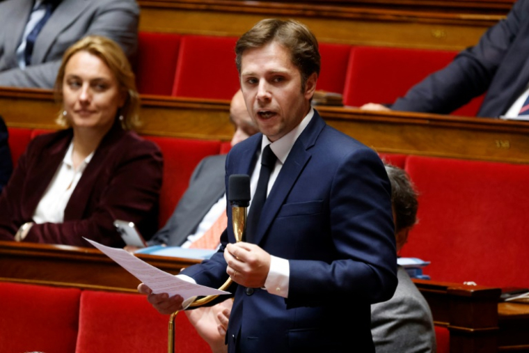 Le député Pieyre-Alexandre Anglade d'Ensemble pour la République s'exprime lors d'une séance de questions au gouvernement à l'Assemblée nationale, à Paris, le 13 mai 2025 ( AFP / Ludovic MARIN )