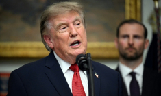 Le président américain Donald Trump à la Maison Blanche, le 19 août 2026 à Washington ( AFP / Jim WATSON )