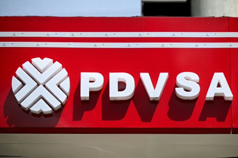 Le logo de la compagnie pétrolière nationale vénézuélienne PDVSA, visible dans une station-service à Caracas, le 10 octobre 2025 ( AFP / Federico PARRA )