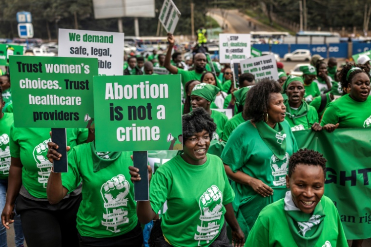 Manifestation pour le droit à l'avortement, le 7 mai 2026 à Nairobi ( AFP / Luis TATO )
