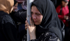 Une Palestinienne pleure la mort de ses proches tués dans des frappes israéliennes sur Jabalia, à l'hôpital indonésien de Beit Lahia, dans le nord de la bande de Gaza, le 14 mai 2025 ( AFP / BASHAR TALEB )