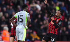 Manchester City croupit à Bournemouth et dit adieu au titre