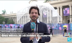 JO 2024 : début des épreuves d'escrime au Grand Palais