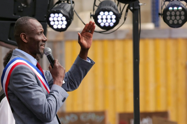 Bally Bagayoko, maire de Saint-Denis, lors d'un rassemblement contre le racisme, Saint-Denis, le 4 avril 2026 ( AFP / Thomas SAMSON )