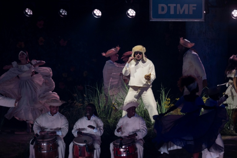 Le chanteur portoricain Bad Bunny lors de sa série de concerts en résidence sur son île natale en juillet 2026 ( AFP / Ricardo ARDUENGO )