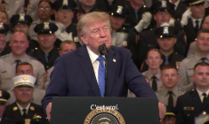 Trump dit qu'il va déclarer que le détroit d'Ormuz est "un territoire des Etats-Unis"