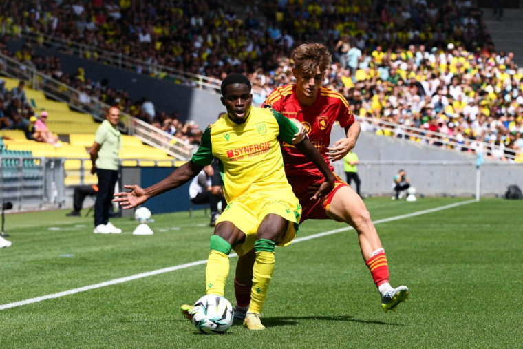 Ligue 2 : Nantes s’enfonce déjà dans la crise, Metz accroché par Laval