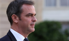 Olivier Véran à Paris, le 2 novembre 2022. ( AFP / THOMAS SAMSON )