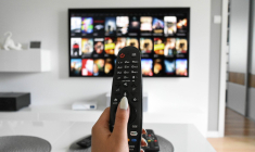 Exposés à la multiplication des offres, les foyers français sont, de fait, tentés de souscrire à toujours plus de services. (Mohamed_hassan / Pixabay)