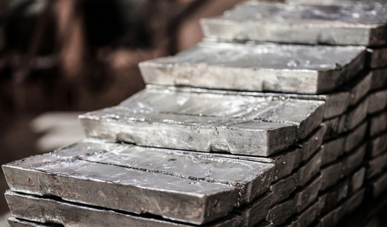 Des lingots de zinc. (Crédits: Adobe Stock)