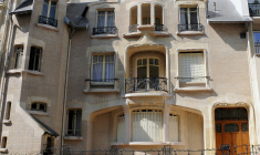 Situé au 60 rue Jean de la Fontaine, l’hôtel particulier Mezzara, réalisé par l’architecte Hector Guimard (Crédit photo: MOSSOT - Wikimedia Commons)