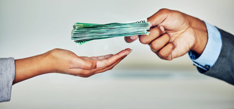 Contribuables : quand certains font des dons à l’État en plus de leurs impôts / iStock.com - PeopleImages
