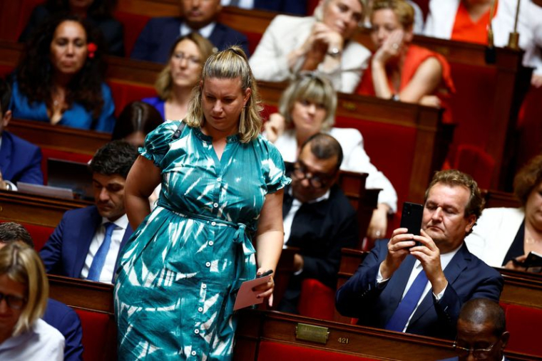 Mathilde Panot à l'Assemblée nationale à Paris