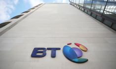 BT LAISSE SON DIVIDENDE INCHANGÉ, SE VEUT AMBITIEUX DANS LA FIBRE