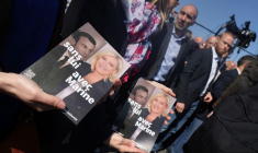 FRONT ANTI-MACRON CONTRE FRONT RÉPUBLICAIN, DERNIER JOUR DE CAMPAGNE DANS UNE FRANCE DIVISÉE