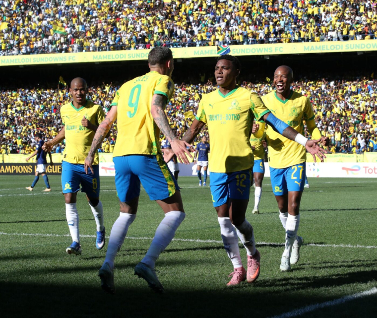 Mamelodi prend l'avantage sur l'AS FAR