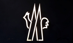 MONCLER RACHÈTE STONE ISLAND, VALORISÉ 1,15 MILLIARD D'EUROS