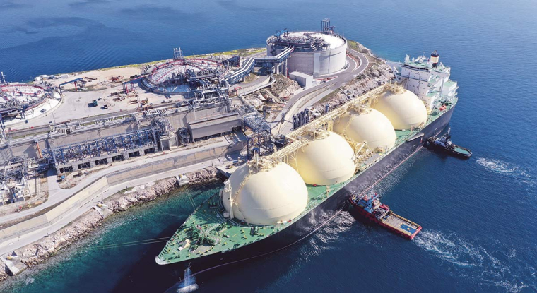 Des négociations sont en cours entre Paris et Alger portant sur une augmentation de 50% des importations de gaz. Il y a urgence, la Russie a stoppé ses livraisons à l'Europe le 31 août. (© Shutterstock)